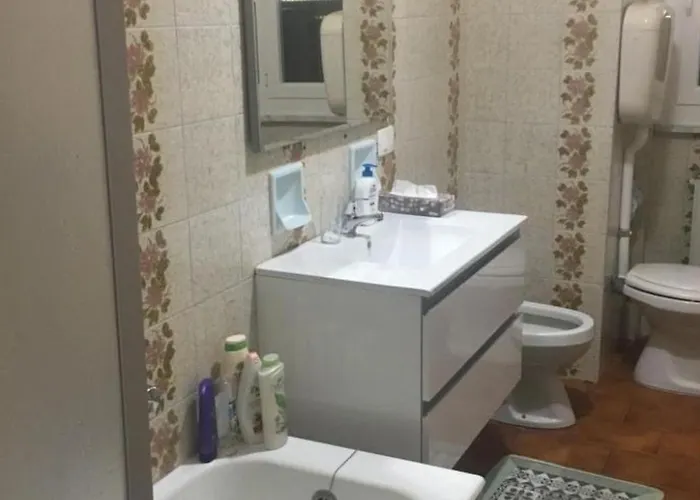 In By Interhome * Rapallo